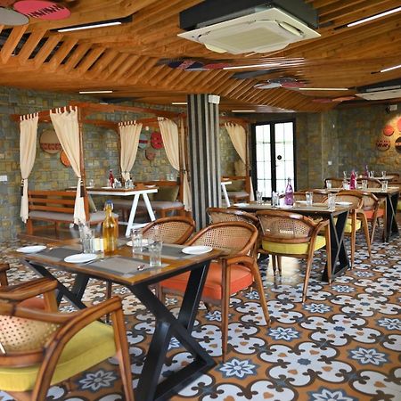 Samsara Luxury Cottages & Spa, Chail Hills Kandāghāt Eksteriør bilde